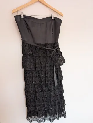 Vestido negro fiesta volantes