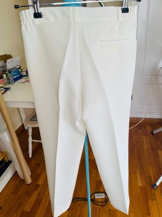 Pantalón de vestir blanco roto hecho en España