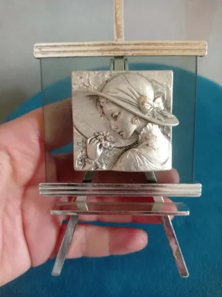 Quadretto romantico argentato con cavalletto