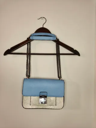 Bolso parfois pequeño azul y blanco