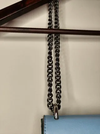 Bolso parfois pequeño azul y blanco