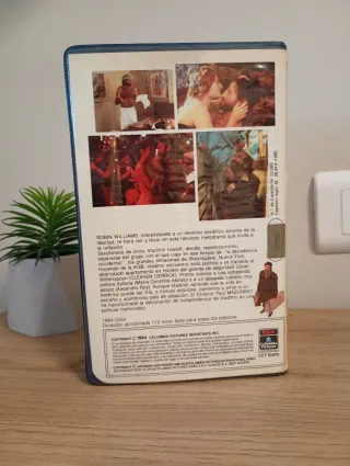 Película Un Ruso en Nueva York en BETA DESCATALOGA