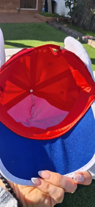 Gorra Arale con alas, talla única ajustable