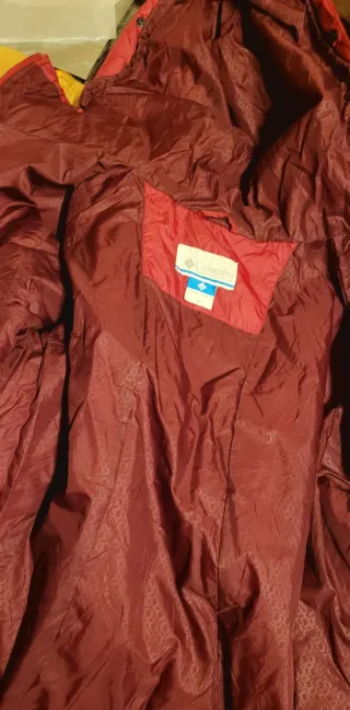 Chaqueta Columbia  con Capucha