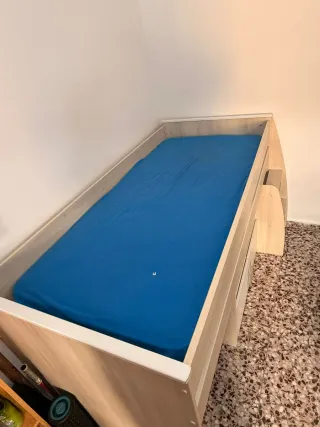 Cama nido con cajón y escaleras