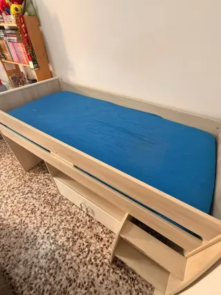 Cama nido con cajón y escaleras