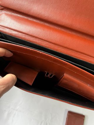 Valigetta in similpelle marrone