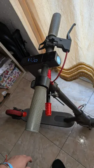 Monopatín Eléctrico Xiaomi Negro/Rojo