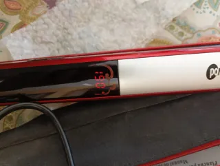 Plancha de pelo Saivod roja