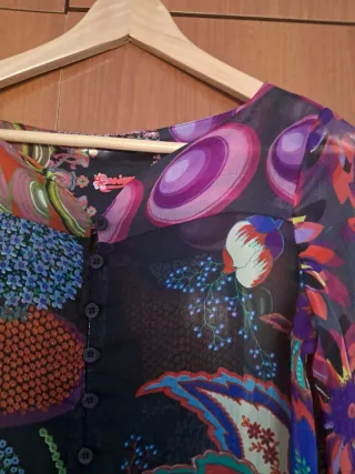 Blusa estampada multicolor