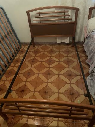 2 cabeceros y pie de cama madera/metal