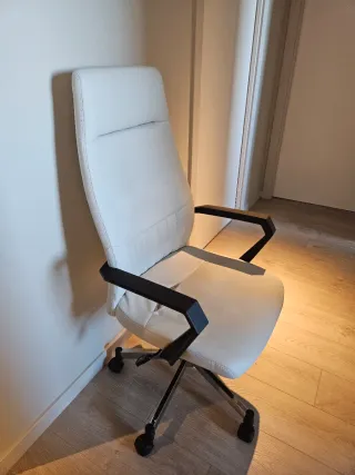 Silla de oficina ergonómica
