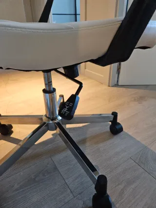 Silla de oficina ergonómica