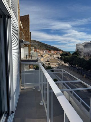 Atico en la zona de Raco con terraza y vistas