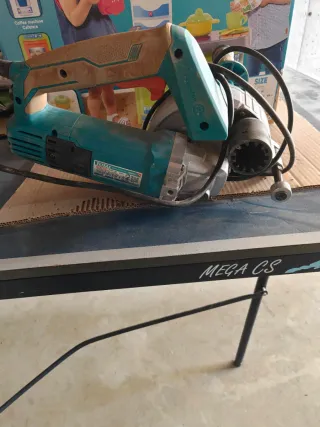 Sierra Circular Total Per Fer Usada