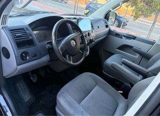 Volkswagen Transporter T5 2009