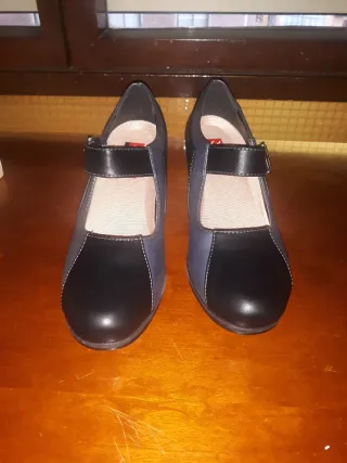 Tacones Mary Jane Negro y Azul