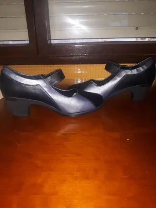 Tacones Mary Jane Negro y Azul