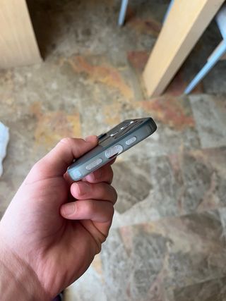 Funda Guess para iPhone