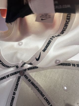 Gorra Nike Blanca Ajustable