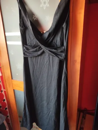 Lote Ropa Mujer: Blusa Verde, Faldas