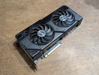 RX 7700 XT 12GB