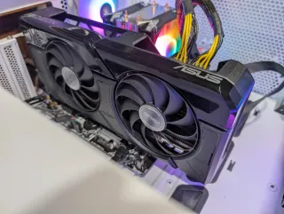 RX 7700 XT 12GB