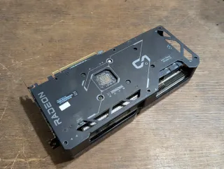 RX 7700 XT 12GB