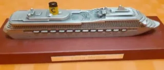 Modellino Nave Costa Mediterranea