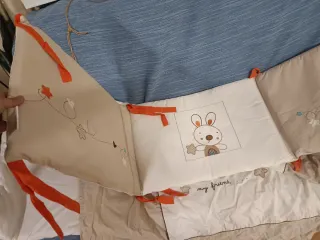 Edredón y chichonera para cuna