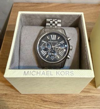 Reloj Michael Kors 39mm Plateado y Negro MO5507