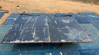 Puerta doble de hierro forjado