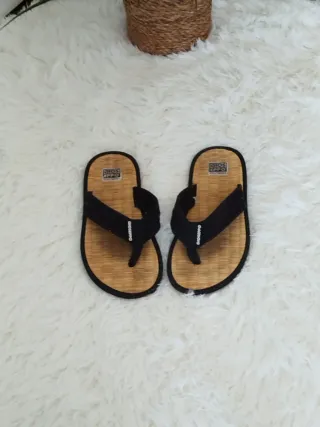 Pack Zapatillas y Chanclas Talla 39