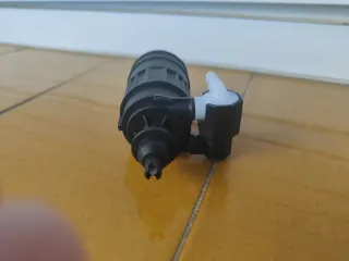 Bomba Limpia Parabrisas Renault Megane 2003