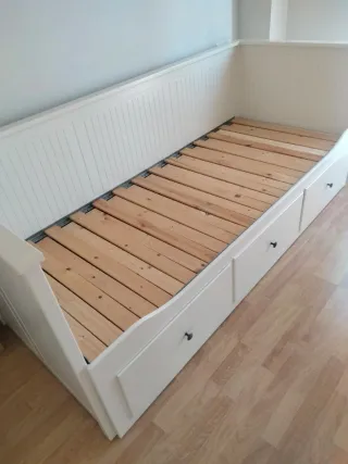 Diván Blanco Ikea con Cajones