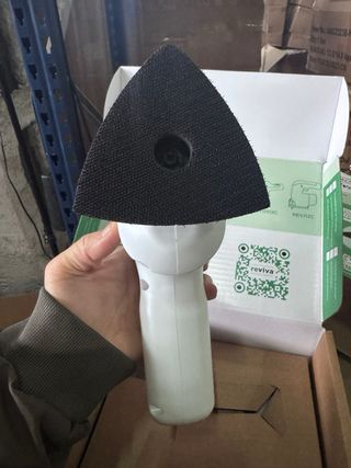 Lijadora Black & Decker Reviva 12V