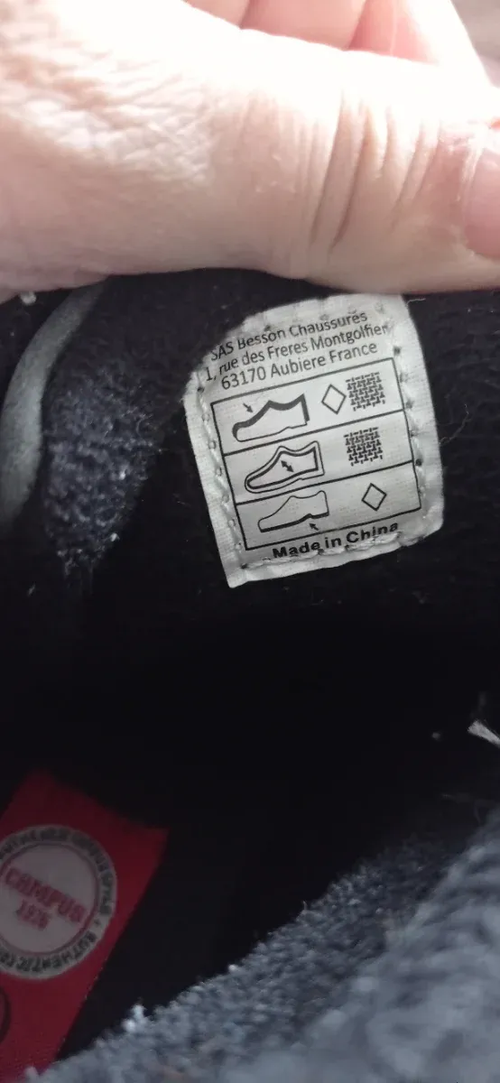 Botas deportivas niño talla 31