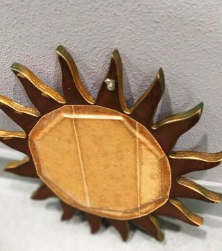 Espejo decorativo sol dorado bronce 30cm vintage