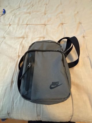 Riñonera Nike Negra y Gris