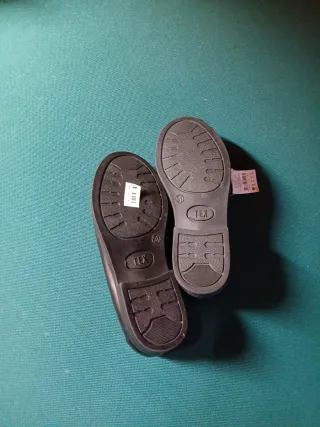 Zapatos colegiales de piel negros talla 31