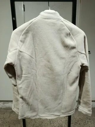 Forro polar Quechua beige.