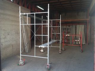 Andamio Plegable con Ruedas