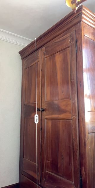 Armario antiguo grande de nogal