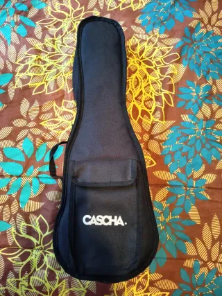 Ukelele Cascha con funda y librillo para aprender