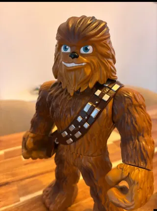 Muñecos Marvel y Star Wars
