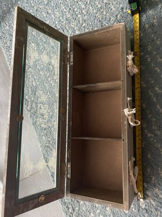 Scatola portaoggetti con vetro