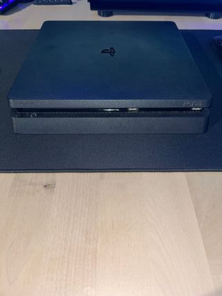 PlayStation 4 Slim 500GB Nera
