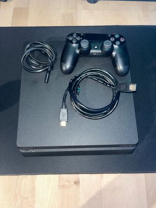 PlayStation 4 Slim 500GB Nera