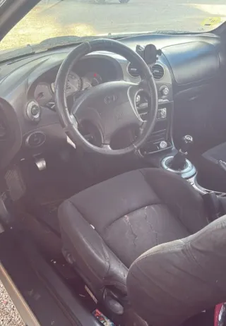 Hyundai Coupe 2001