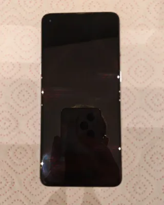 One Plus 8T azul claro